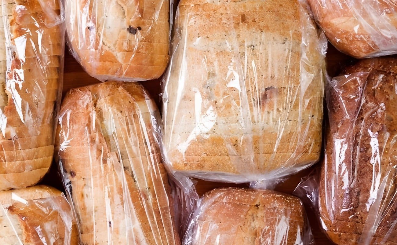 Ne bacajte ambalažu od kruha: 7 korisnih načina za korištenje u kući i kuhinji